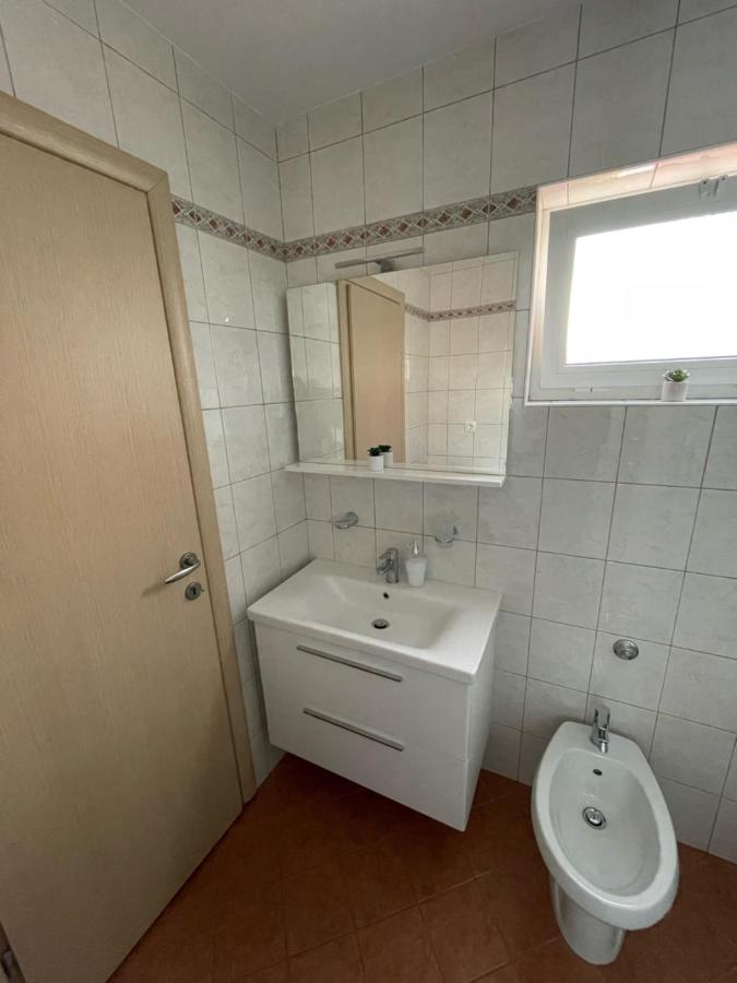 Apartments Elvira Крк Экстерьер фото