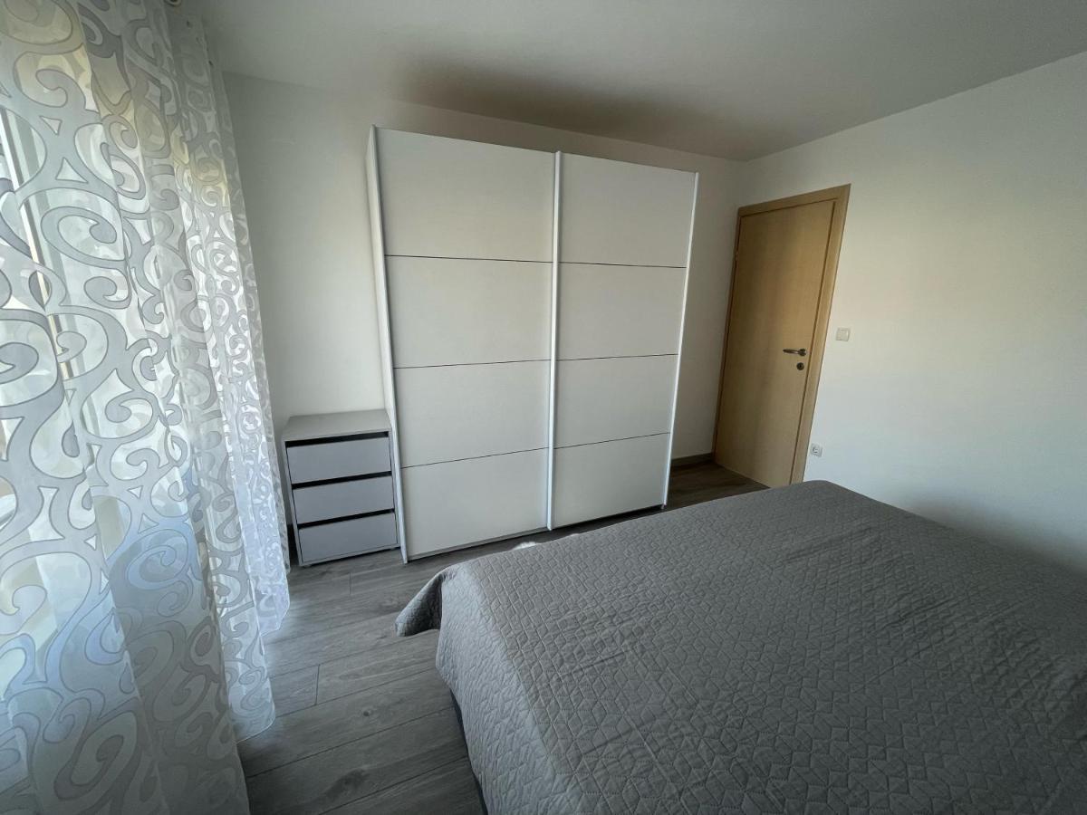 Apartments Elvira Крк Экстерьер фото